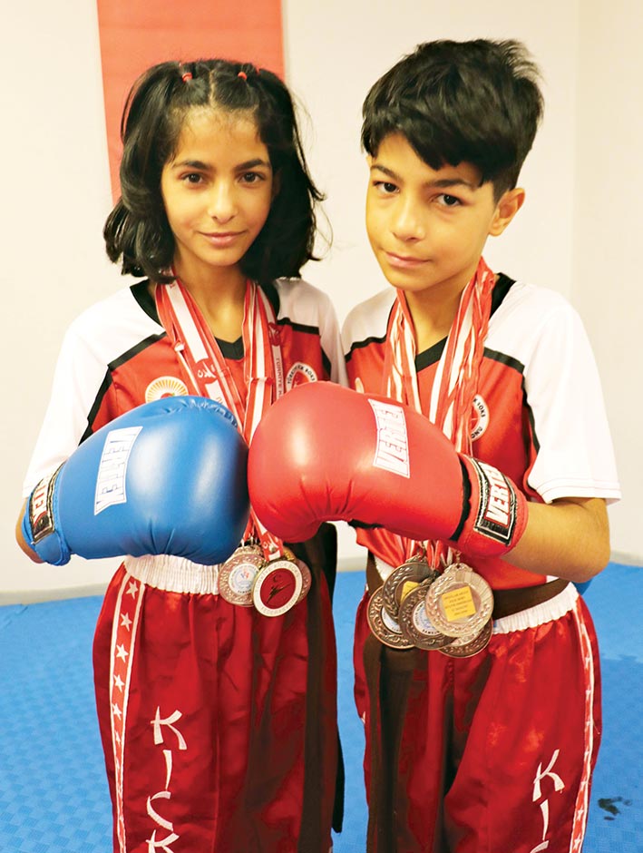 EN BÜYÜK RAKİPLERİ İKİZLERİ