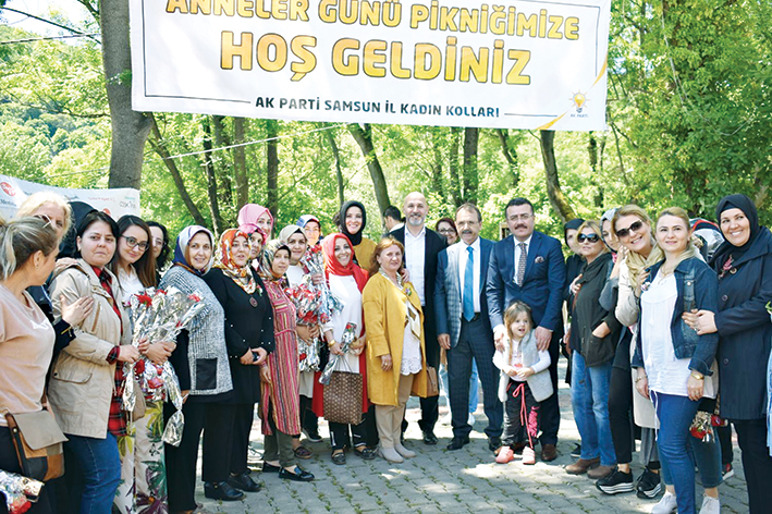 Bakan Demircan engelli anneler ile piknikte buluştu