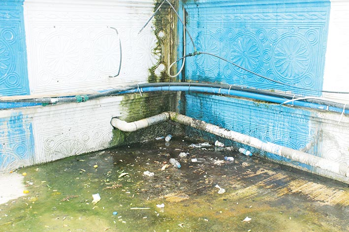 MODERN DEĞİL İLKEL PAZAR