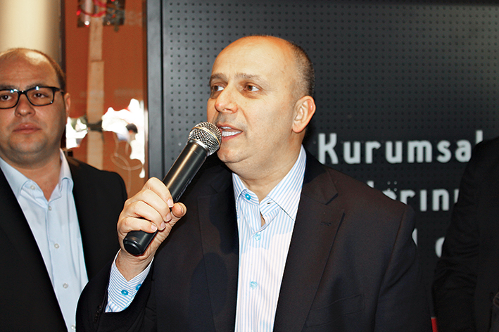 TEMİZ AİLESİ, FLAGSHIP İLE ‘YELKENLER FORA’ DEDİ