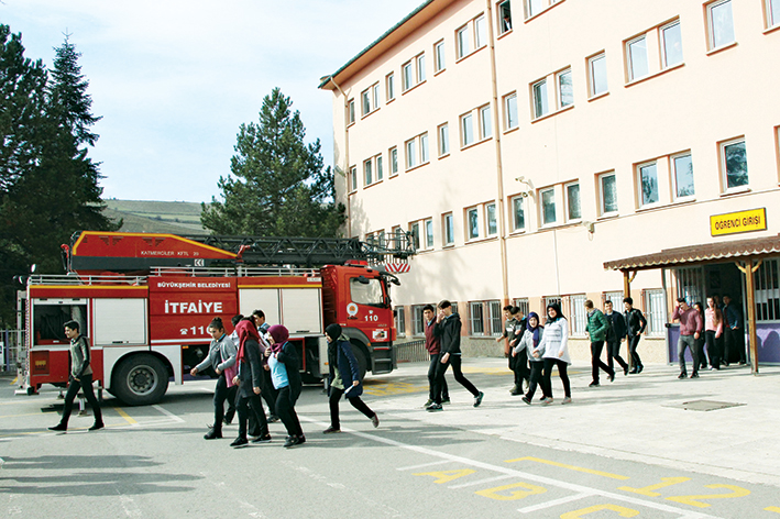 Havza'da lisede yangın tatbikatı