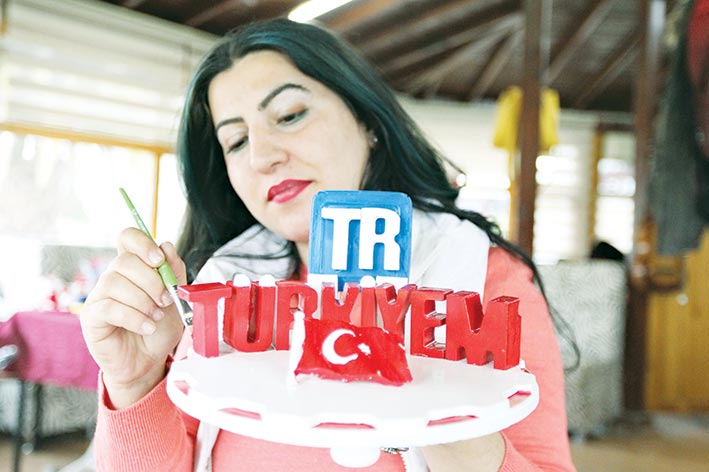 ‘BURADA HAYALLERİMİZİ ORTAYA ÇIKARDIK’ HAYATA BAĞLAYAN KURS!