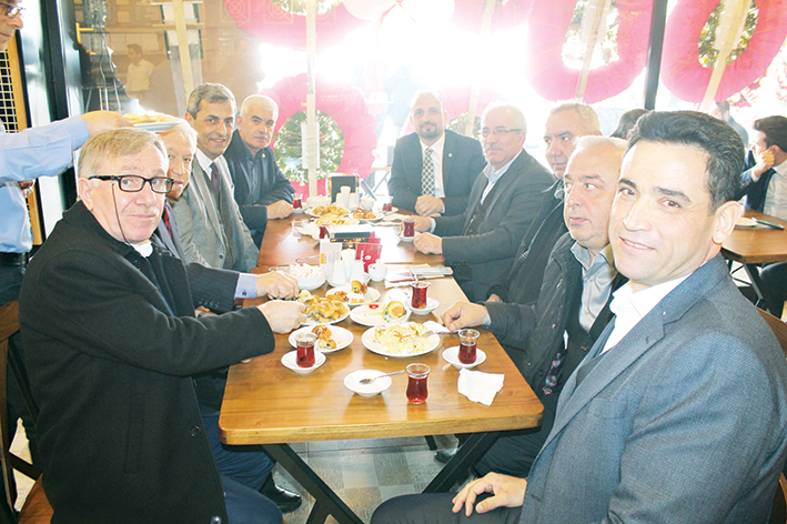 SEMBOL BÖREK SAMSUN'DA 8'İNCİ ŞUBESİNİ AÇTI