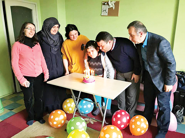 MİNİK SILA KARNE GÜNÜNDE TOPRAĞA GİRDİ