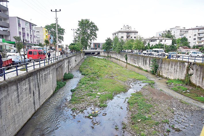 Tekkeköy'deki dereler ıslah ediliyor