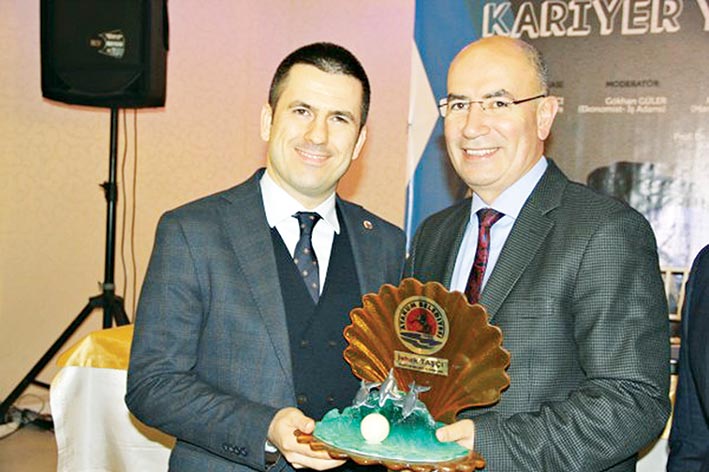 Samsun'da gençler idolleriyle buluştu 