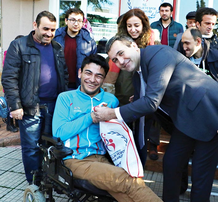  ‘Engelli vatandaşlarımıza karşı duyarlı olmalıyız’