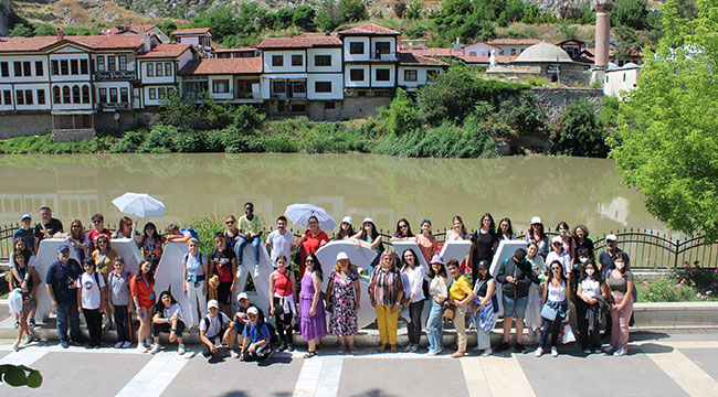 ERASMUSLU ÖĞRENCİLER BİLNET OKULLARI SAMSUN KAMPÜSÜ’NDE