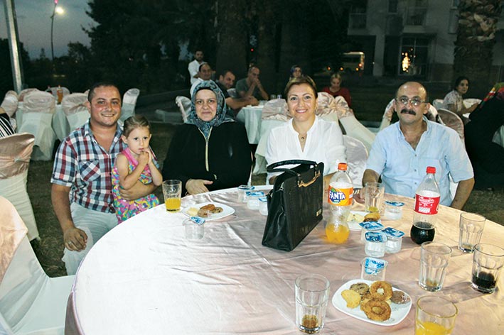 Önce kan verdiler sonra düğün yaptılar