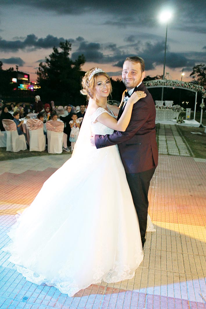 Önce kan verdiler sonra düğün yaptılar