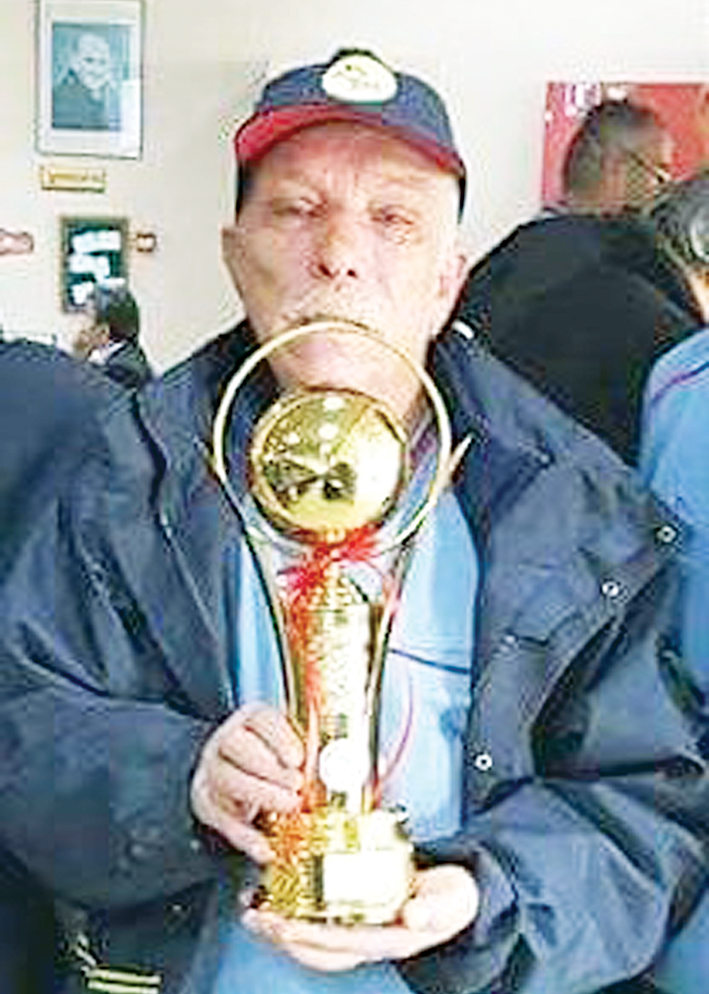 Tek derdi gençlere yardım etmekmiş