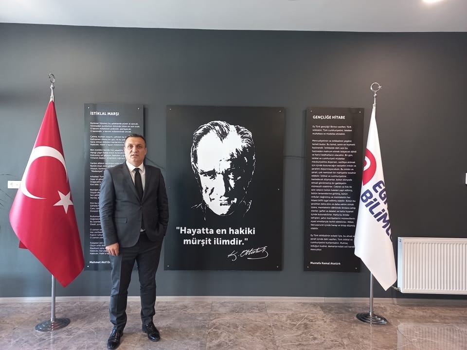 Eğitim Bilimleri Numanoğlu'na teslim