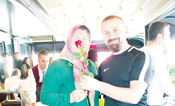 PEÇKO’DA ANNELERİN GÜNÜ