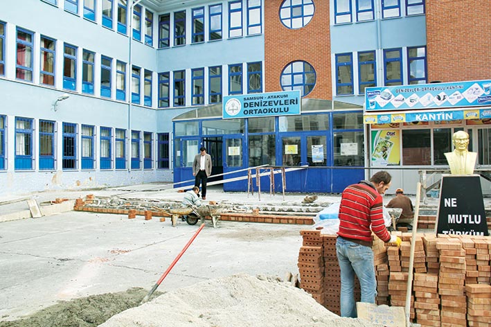 Atakum’da okul ve camilere 10 milyon TL yatırım