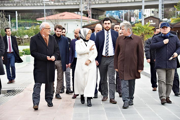 Mavi Işıklar’a hayran kaldı