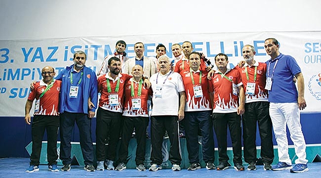 DÜNYA OLİMPİYAT ŞAMPİYONLARI KAVAK’TAN