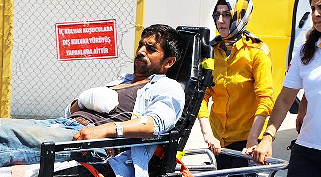 HAVA AMBULANSI PARMAĞI KOPAN ÇİFTÇİ İÇİN HAVALANDI