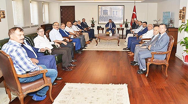 ESNAFTAN VALİ KAYMAK'A ZİYARET