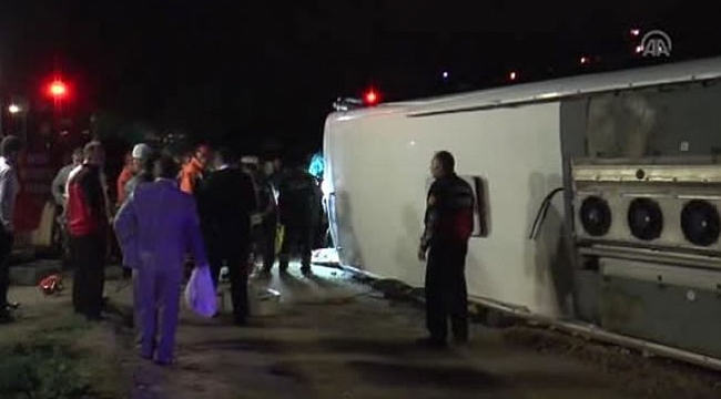 Kayseri'de otobüs devrildi! Çok sayıda yaralı var