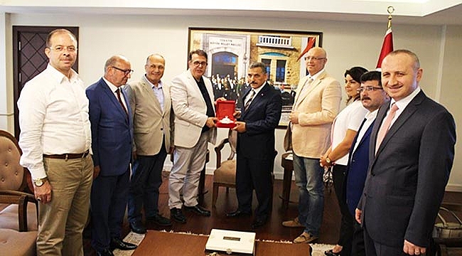 Kurban vekaletini Kızılay'a verdi