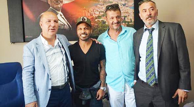 Ve Alanzinho imzaladı