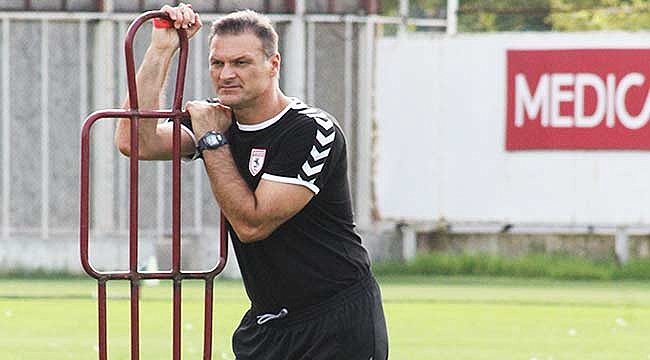 Alpay Özalan istifa etti            