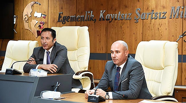 BAŞKAN TOGAR MUHTARLARLA İSTİŞARE YAPTI:  ‘Çalışmaları birlikte planlıyoruz’