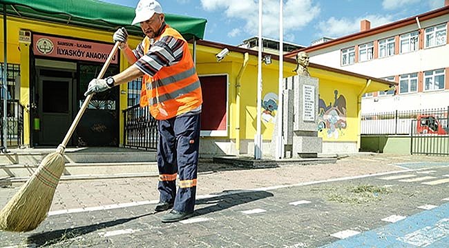 İLKADIM'DA OKULLAR EĞİTİME HAZIRLANIYOR