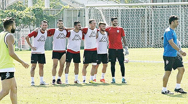 Şampiyon beyaz takım