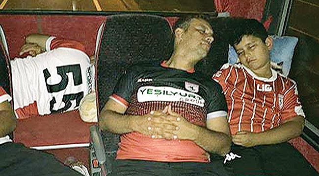 TARAFTAR DEPLASMANA BÖYLE GİDİYOR