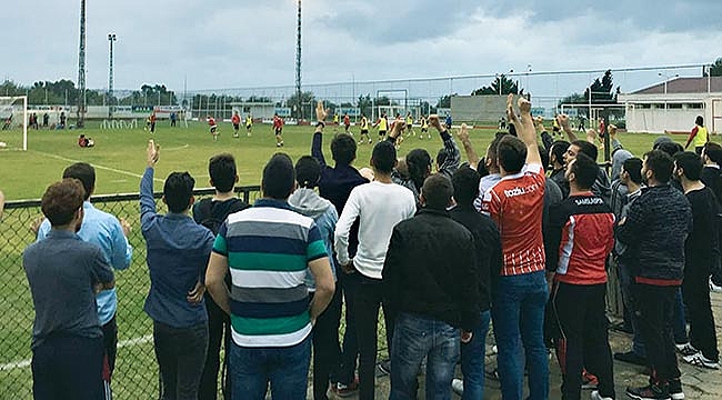 Taraftarın tepkisi dün de sürdü
