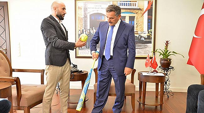 Vali Kaymak'a ziyaret