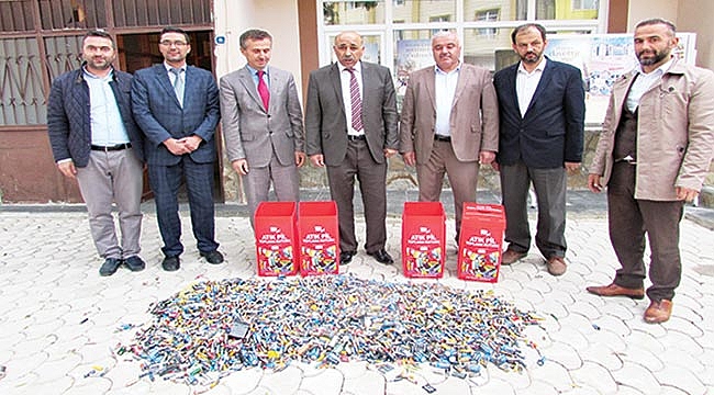 8 bin 466 atık pil topladılar
