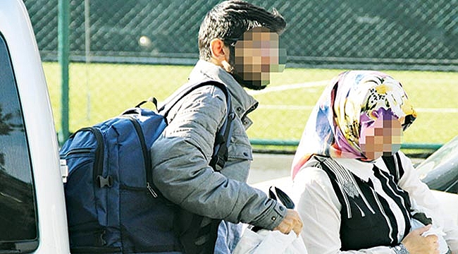 Anne ve oğluna FETÖ gözaltısı