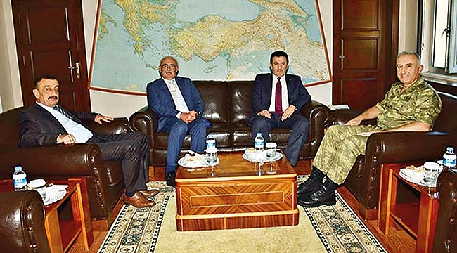 BAŞKAN YILMAZ’DAN GARNİZON ZİYARETİ