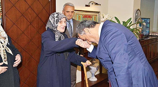 BU KEZ ONLAR ZİYARET ETTİ