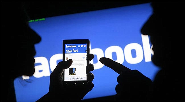 Facebook'tan ek iş yaptı, tazminatsız kovuldu