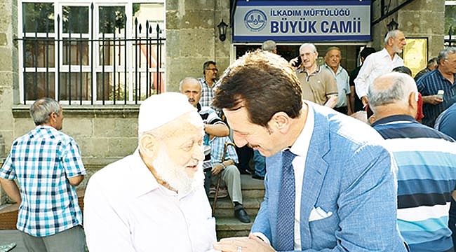 ‘Her projemizin  arkasında halk var’