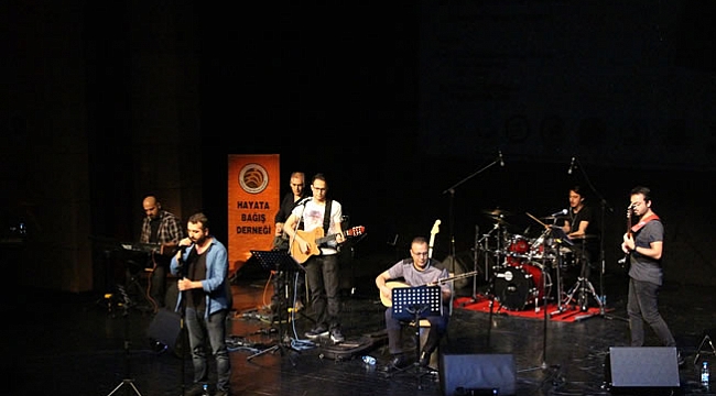 Müzisyen doktorlar organ bağışı için söyledi