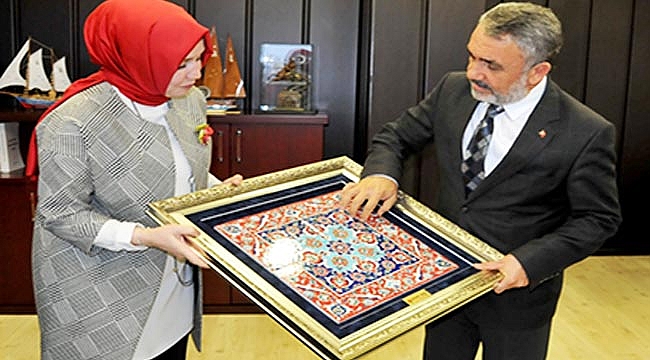 Özgecan merkezinden Rektör Bilgiç’e ziyaret