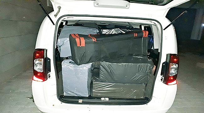 Şüpheli araçtan 6 bin 980 paket kaçak sigara ele geçti