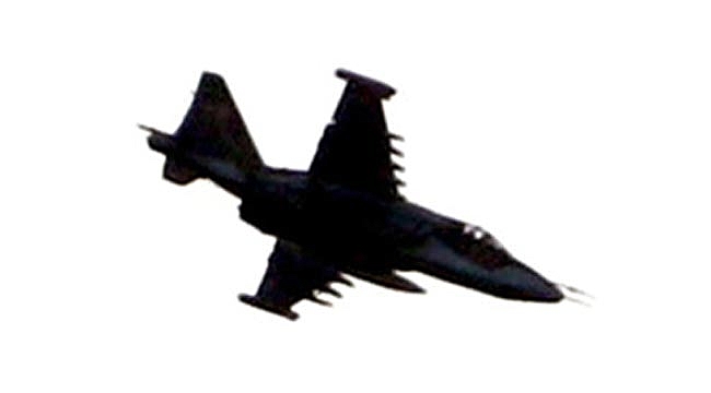 Suriye'nin Lazkiye şehrinde Rus savaş uçağı düştü!