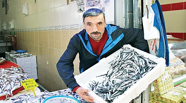 5 liradan satılan hamsiye rağbet arttı