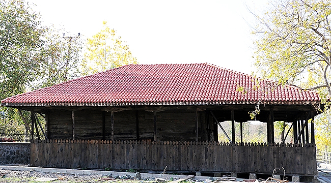 800 yıllık ahşap cami restore ediliyor