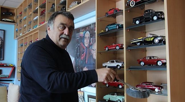 Bir ev parasını maket arabalara harcadı