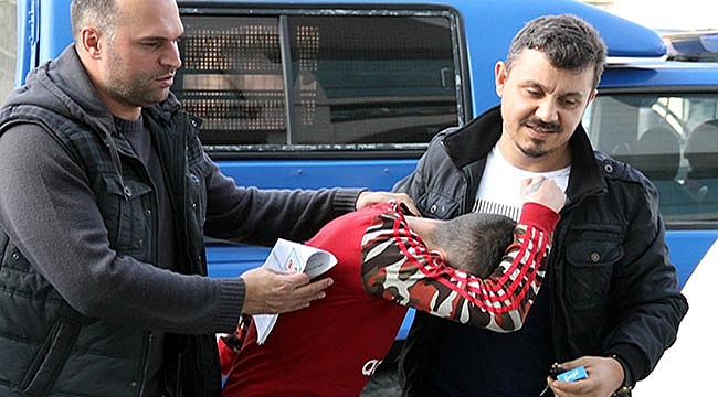 Büfeciyi bıçakladı