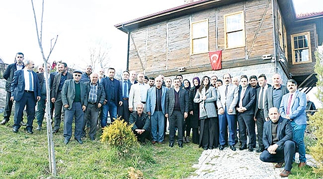 'DEĞERLERİMİZE SAHİP ÇIKMAK ZORUNDAYIZ'