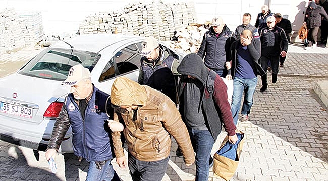 FETÖ'den 9 polise adli kontrol