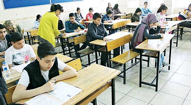 Liselere girişte yeni sistemin ayrıntılarını anlattı