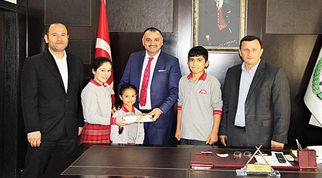 Öğrencilerden Başkan Akgül'e teşekkür